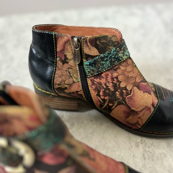 L’ARTISTE Spring Step Georgiana Rose Ankle Booties 38 - 7.5 Handpainted Boho Art - Picture 2 of 7